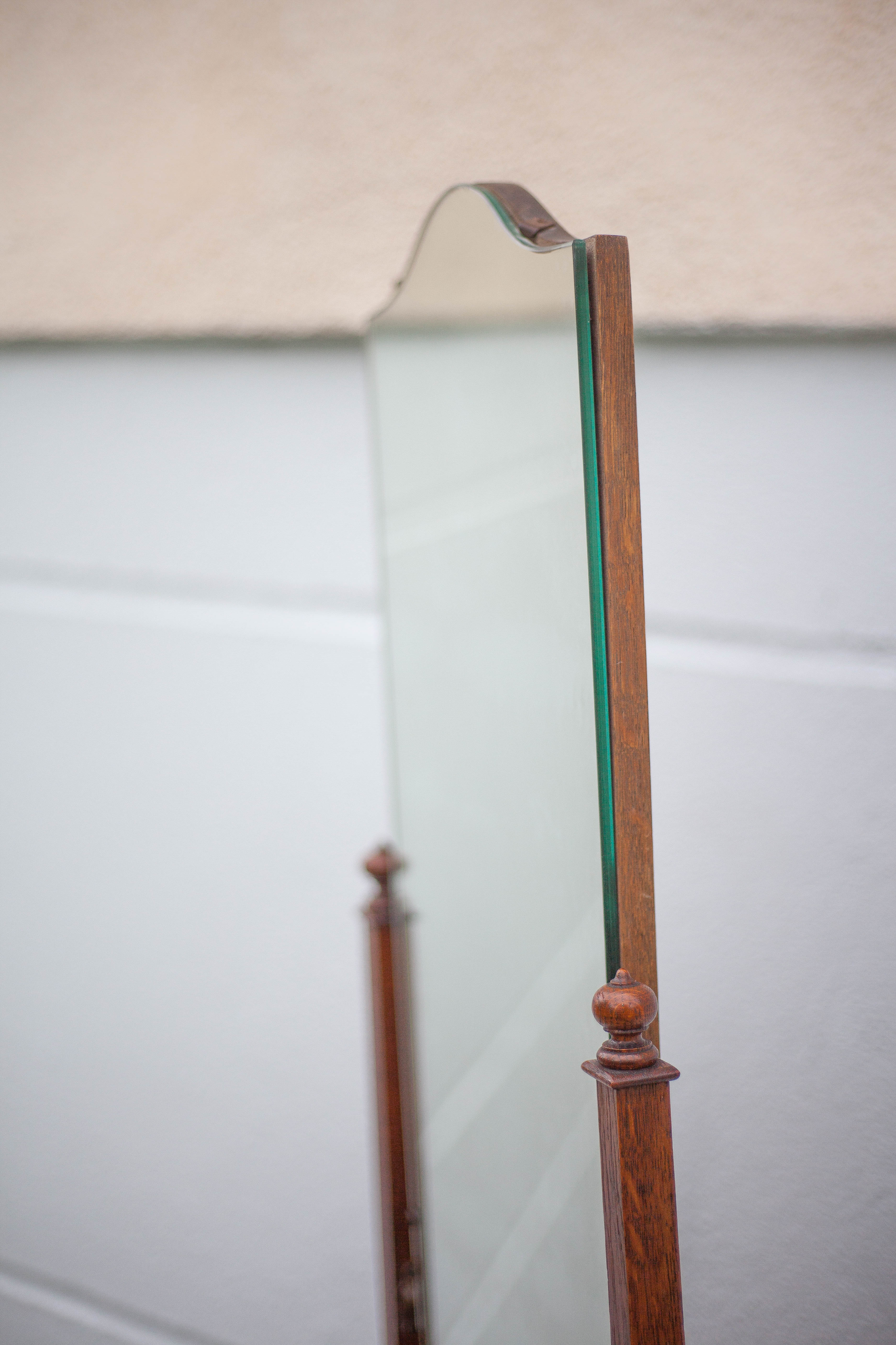 Psyche wood, mirror on wooden foot