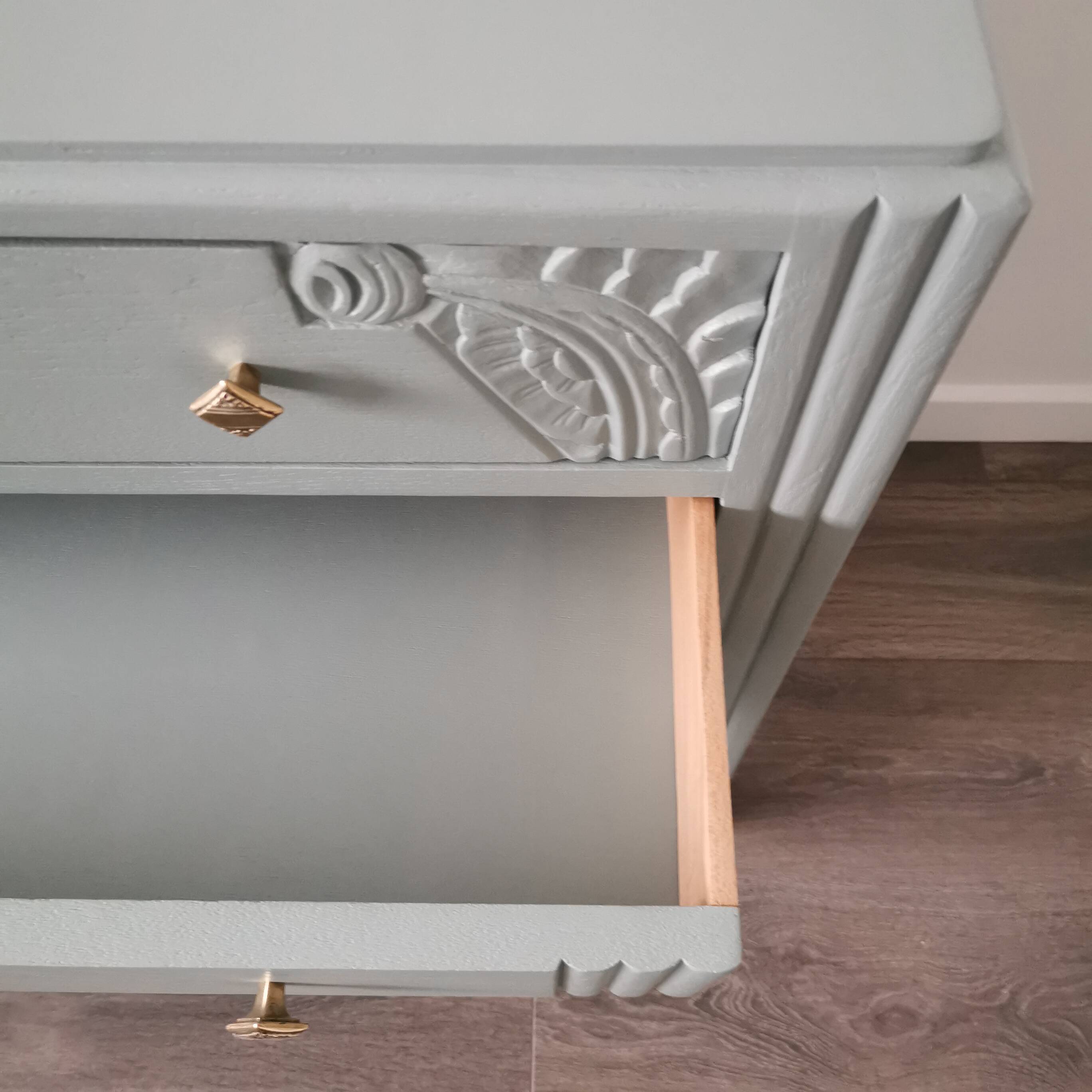 Art Deco chest of drawers