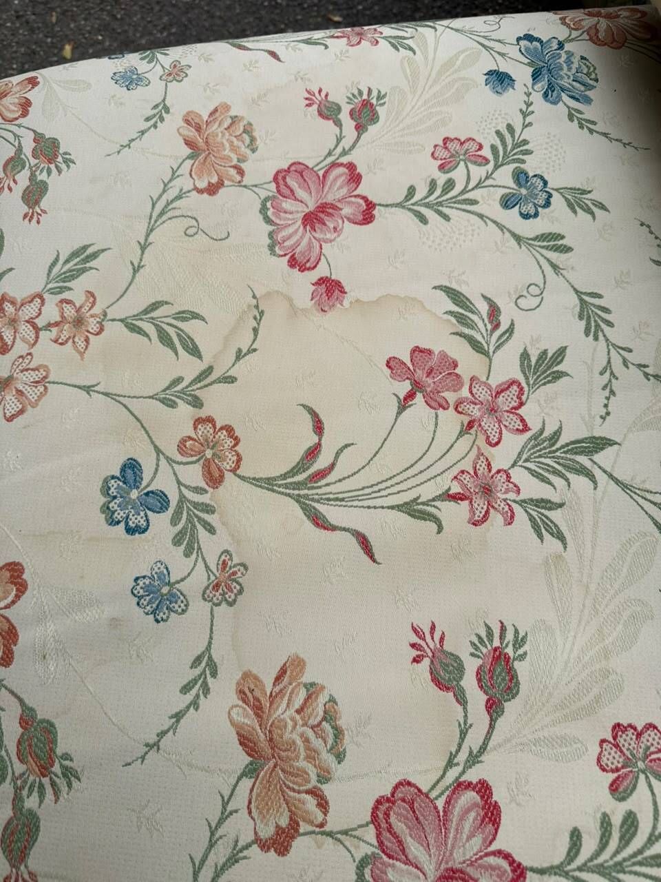 Pouf / Square vintage footstool with floral pattern – 70s Cottage style