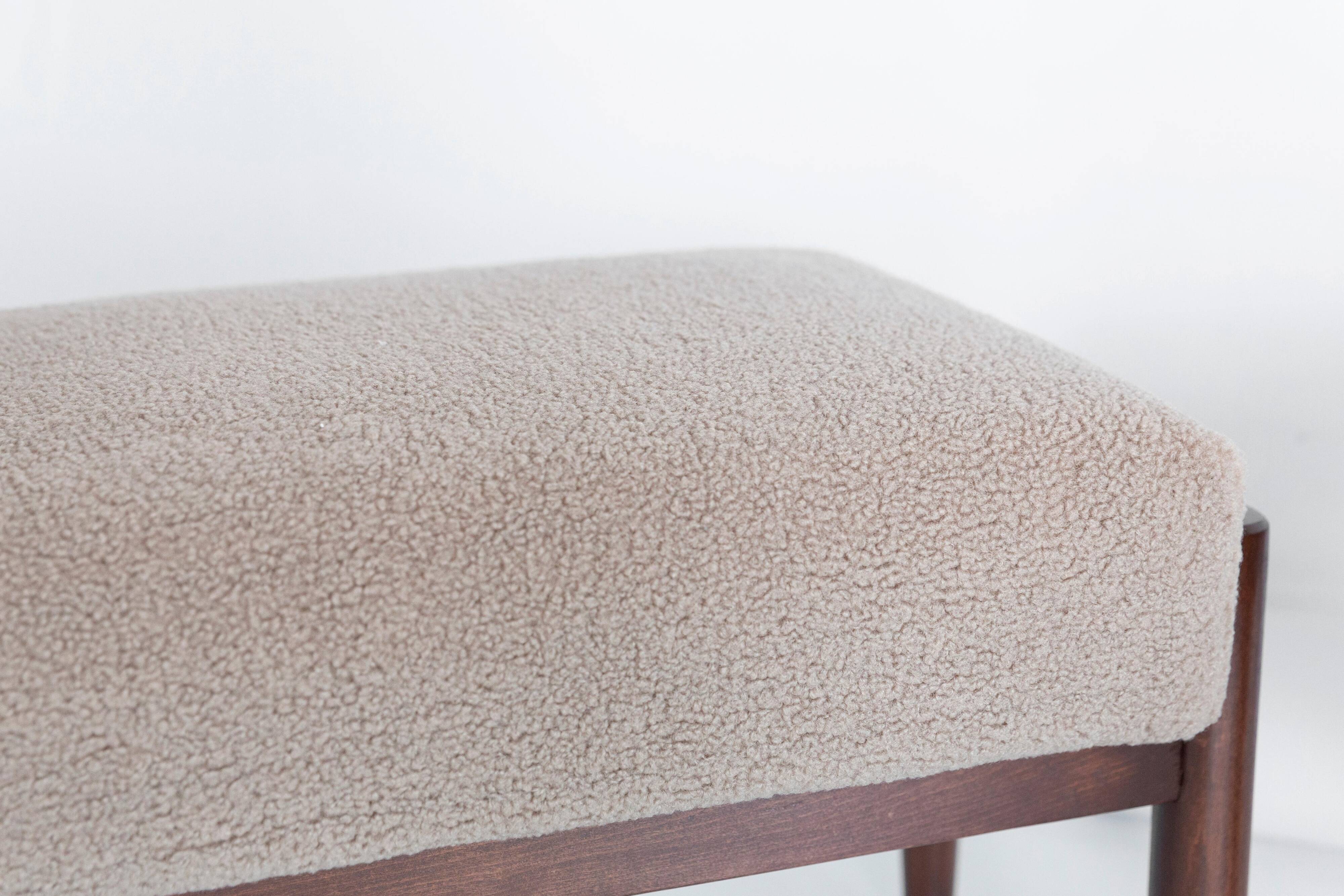 Set of two vintage camel bouclé stools, Edmund Homa, 1960s.