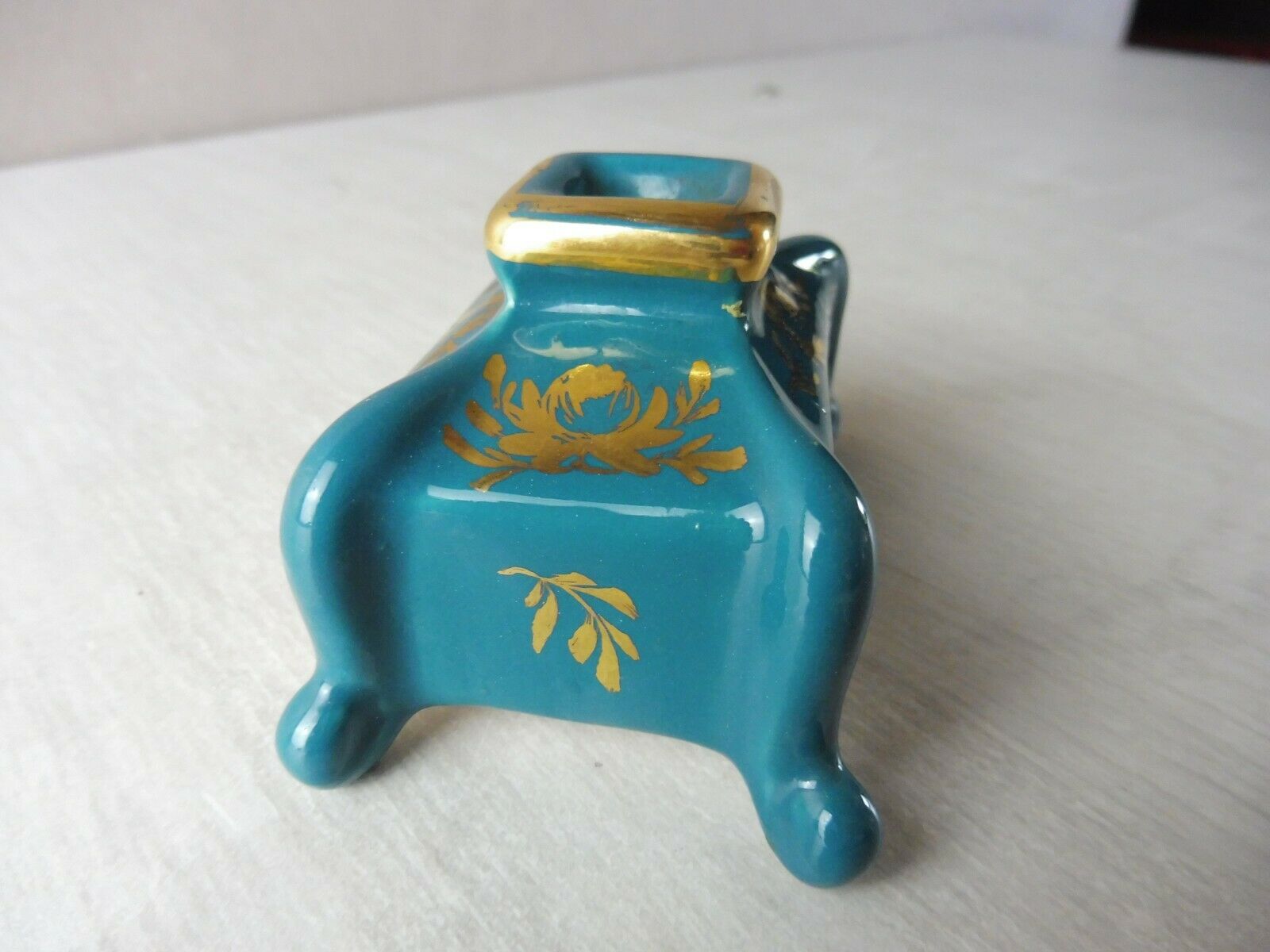 Old porcelain feather holder, flower decoration