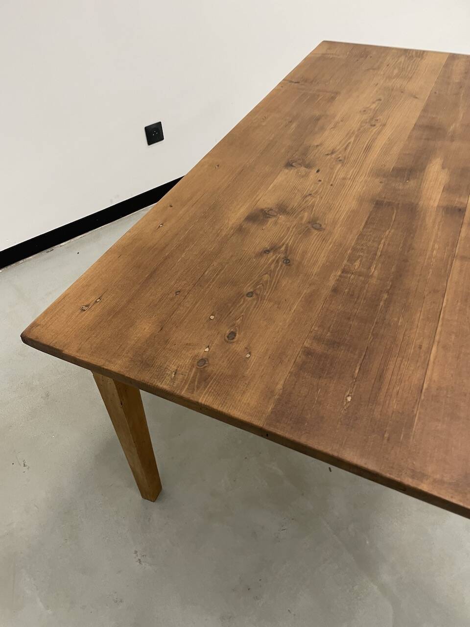 Pine farmhouse table 160 x 110 cm