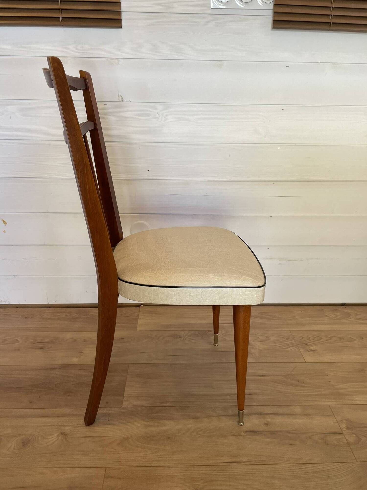 Set of 6 Vintage 1950s Chairs – Scandinavian / Mid Century Design
