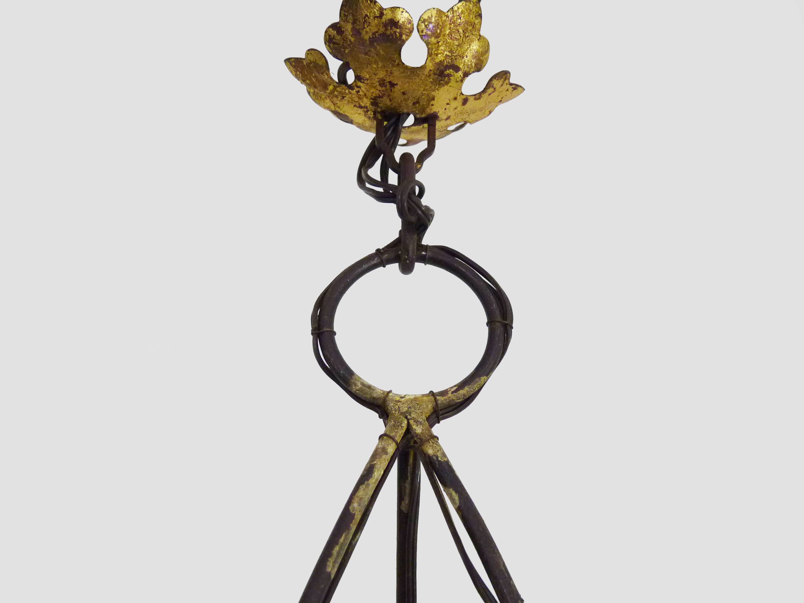 Very large chandelier with 9 metal bulbs and gold leaf cup