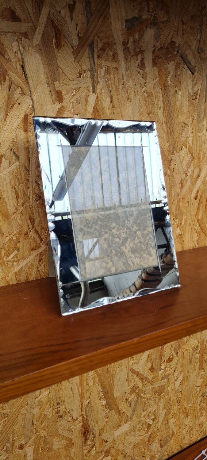 Beveled mirror photo frame