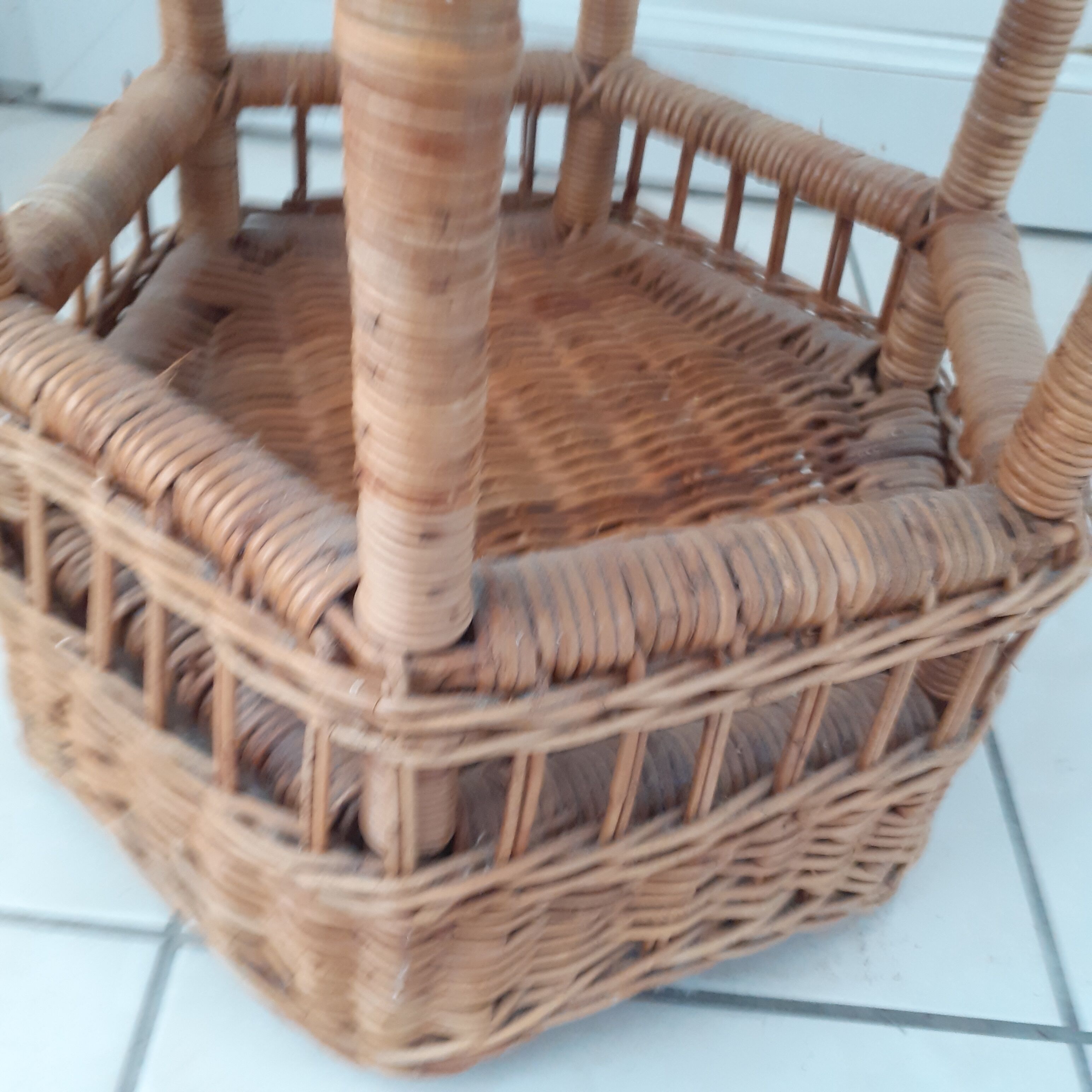 Pedestal table 2 floors in natural rattan