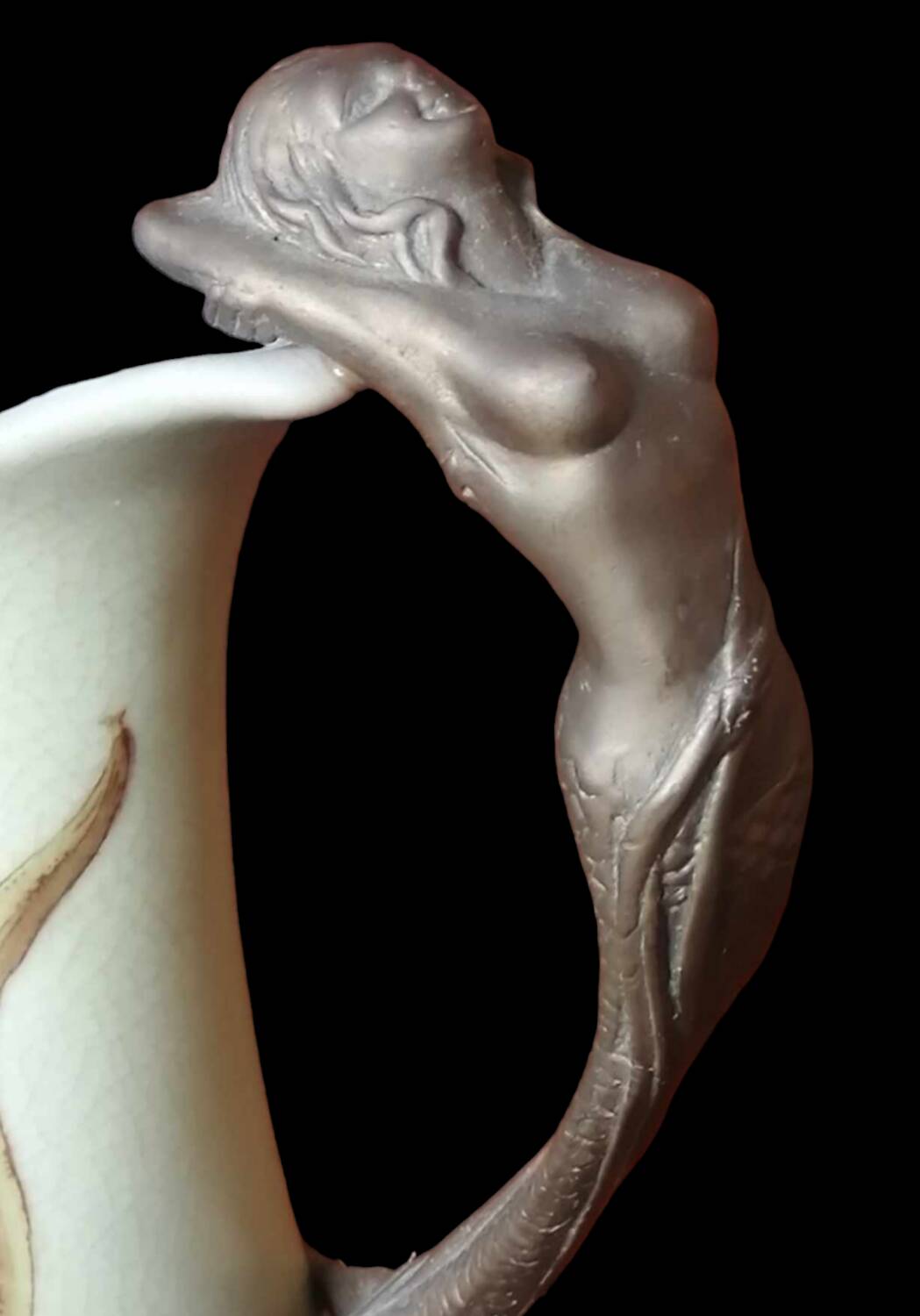 Ancienne carafe Art Nouveau céramique et anse bronze décor sirène/Anno 1906