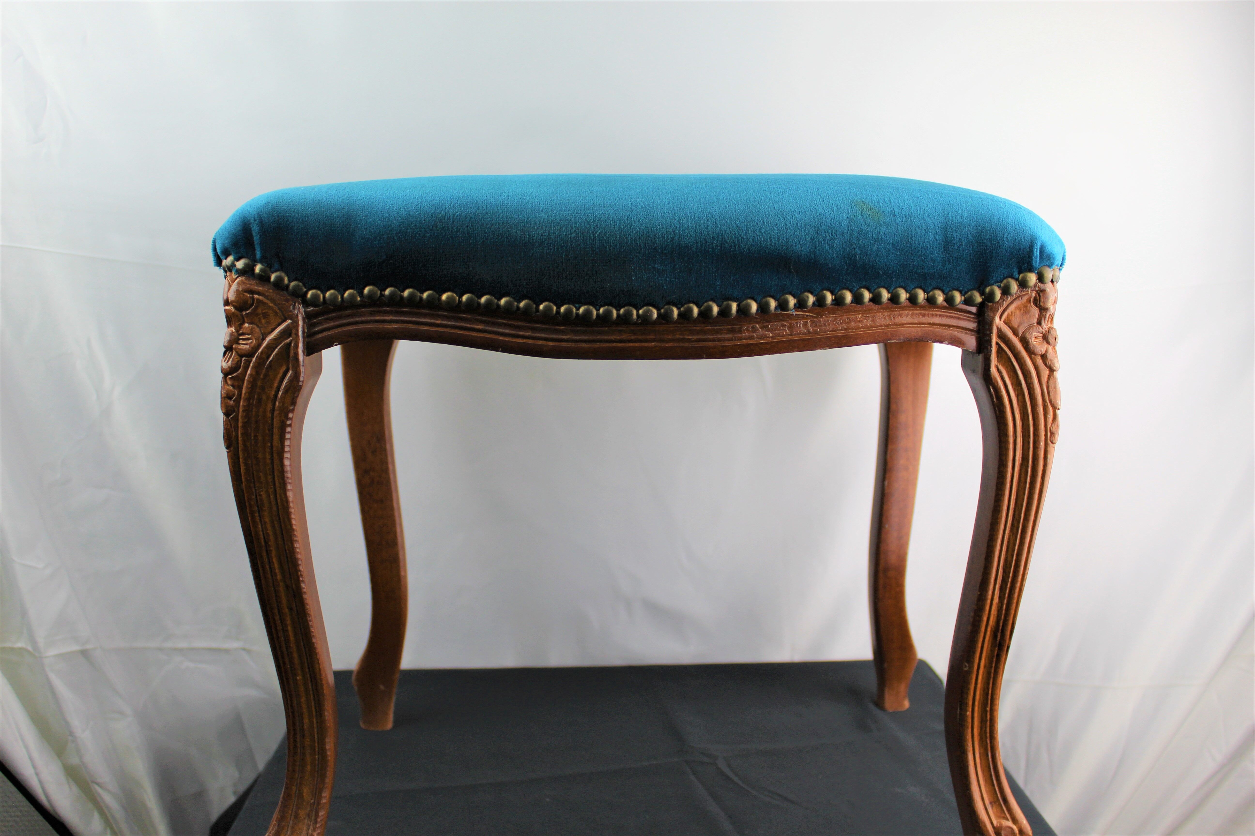 Velvet ottoman