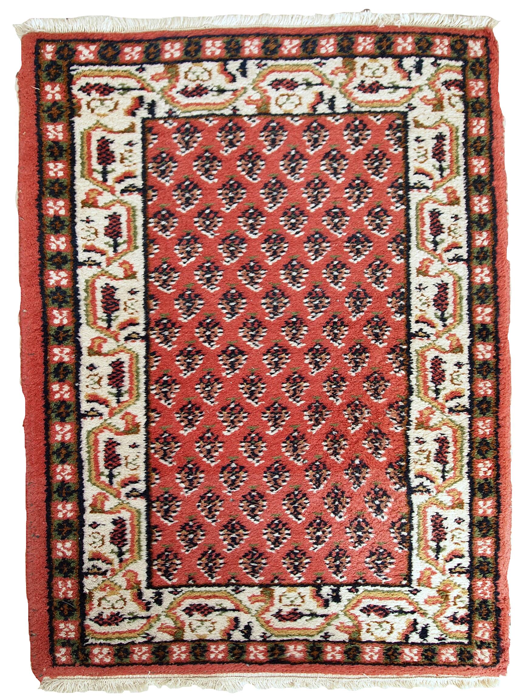 Tapis vintage fait main Indo-Seraband en laine rouge (62cm x 90cm)