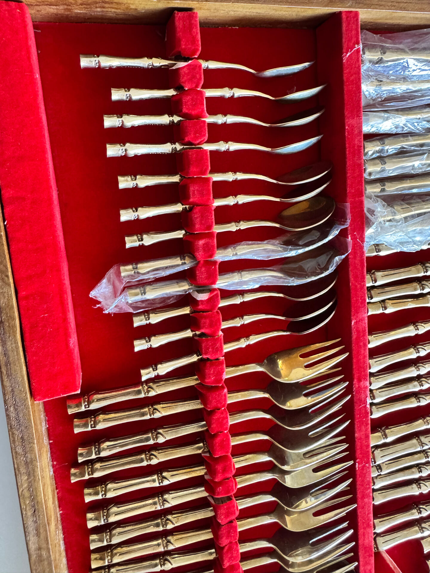 Ménagère complète Nickel Bronze doré Bambou coffret Vintage