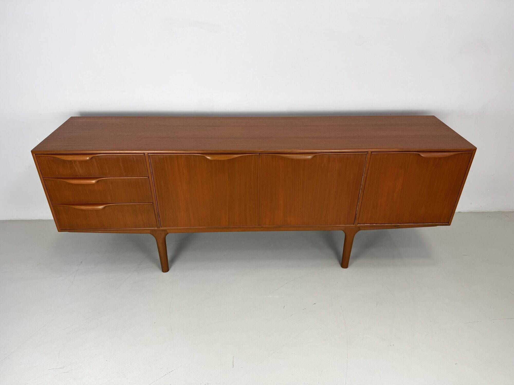 Vintage sideboard McIntosh.