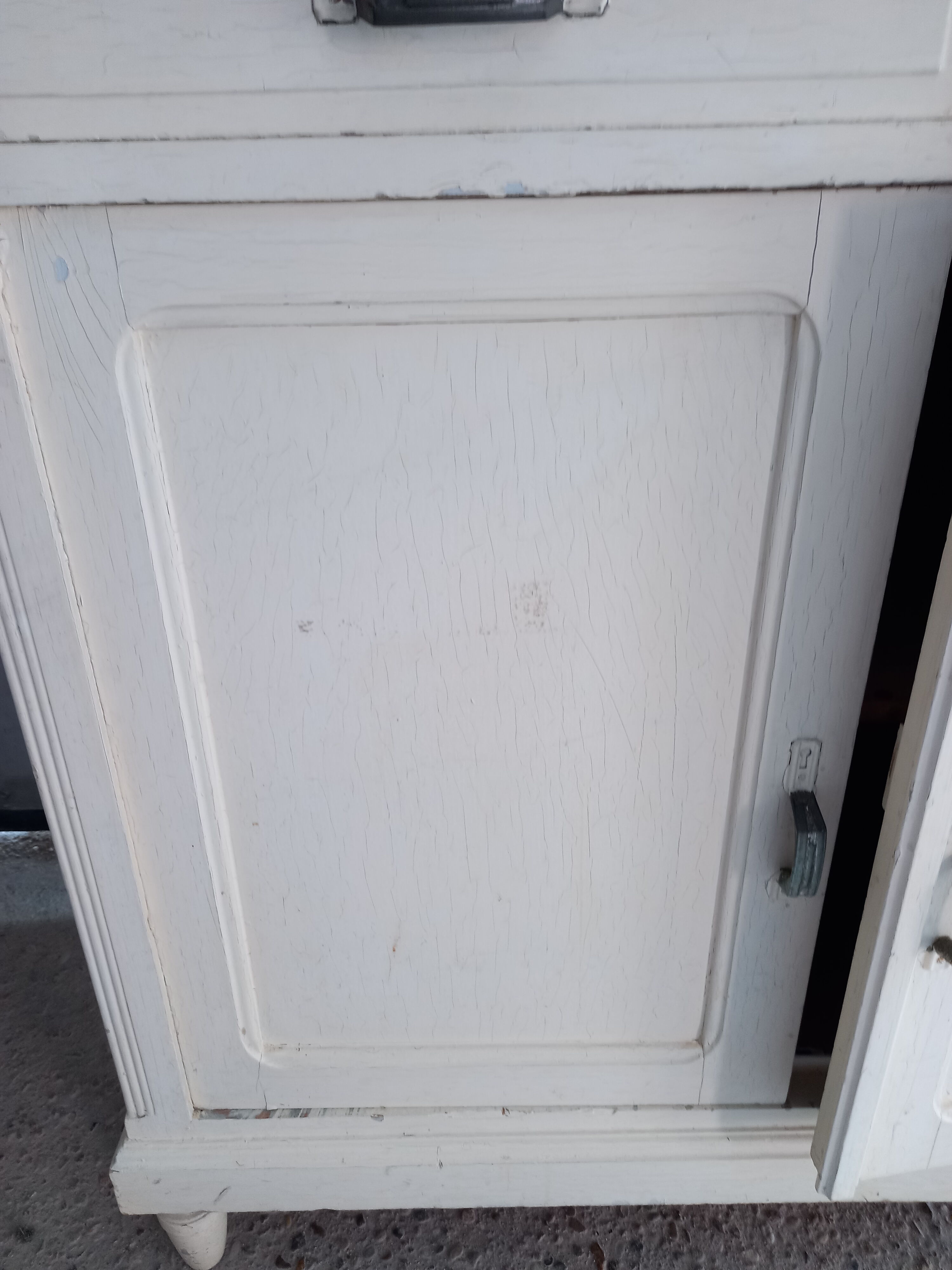 Parisian buffet high two bodies