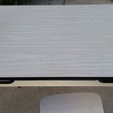 Table and 4 chairs in white formica