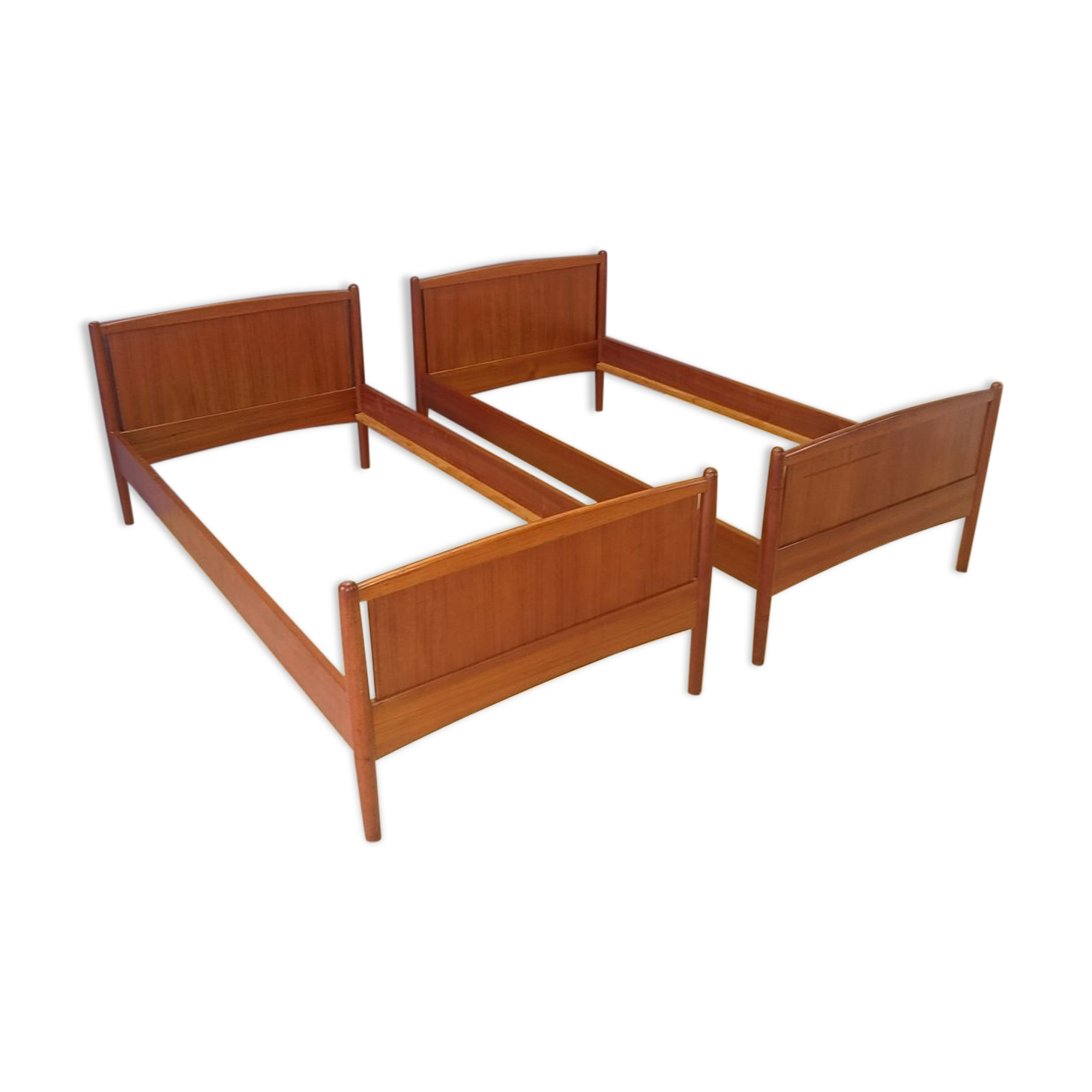 Pair of twin / Scandinavian daybay teak