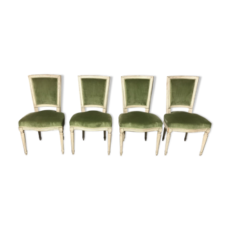 Suite de 4 chaises de style louis XVI en velours vert