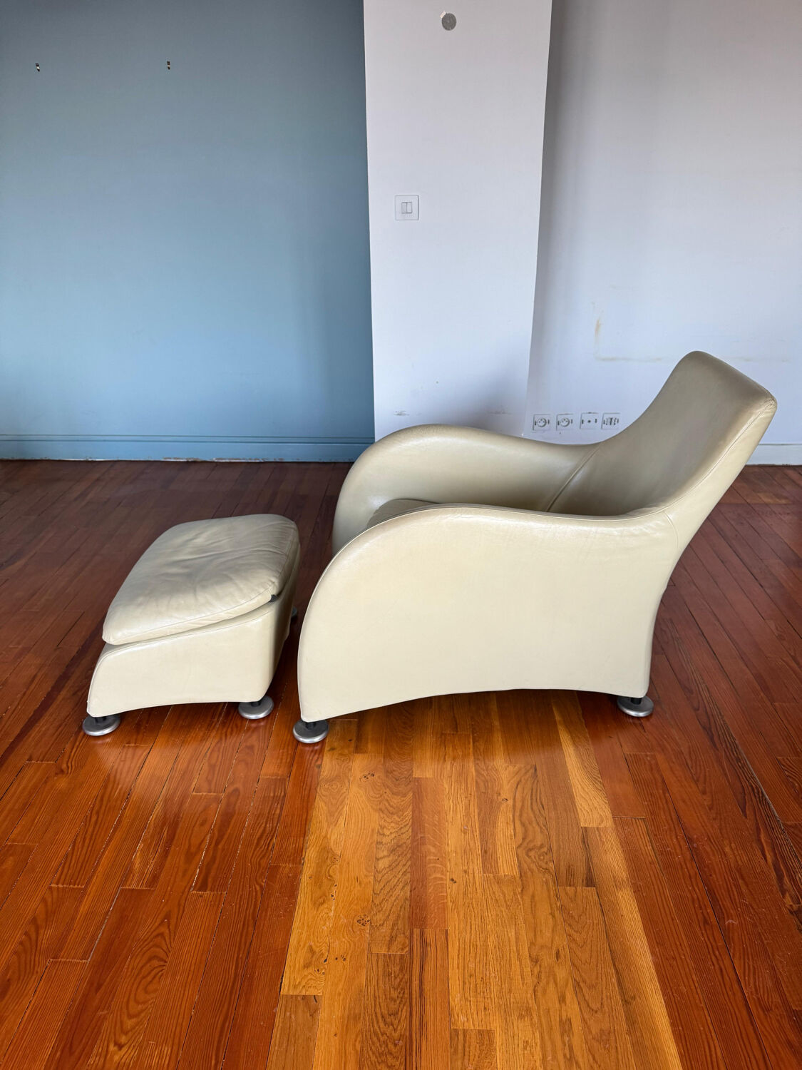 "Loge" armchairs & ottoman by Gérard Van den Berg for Montis, 1980s