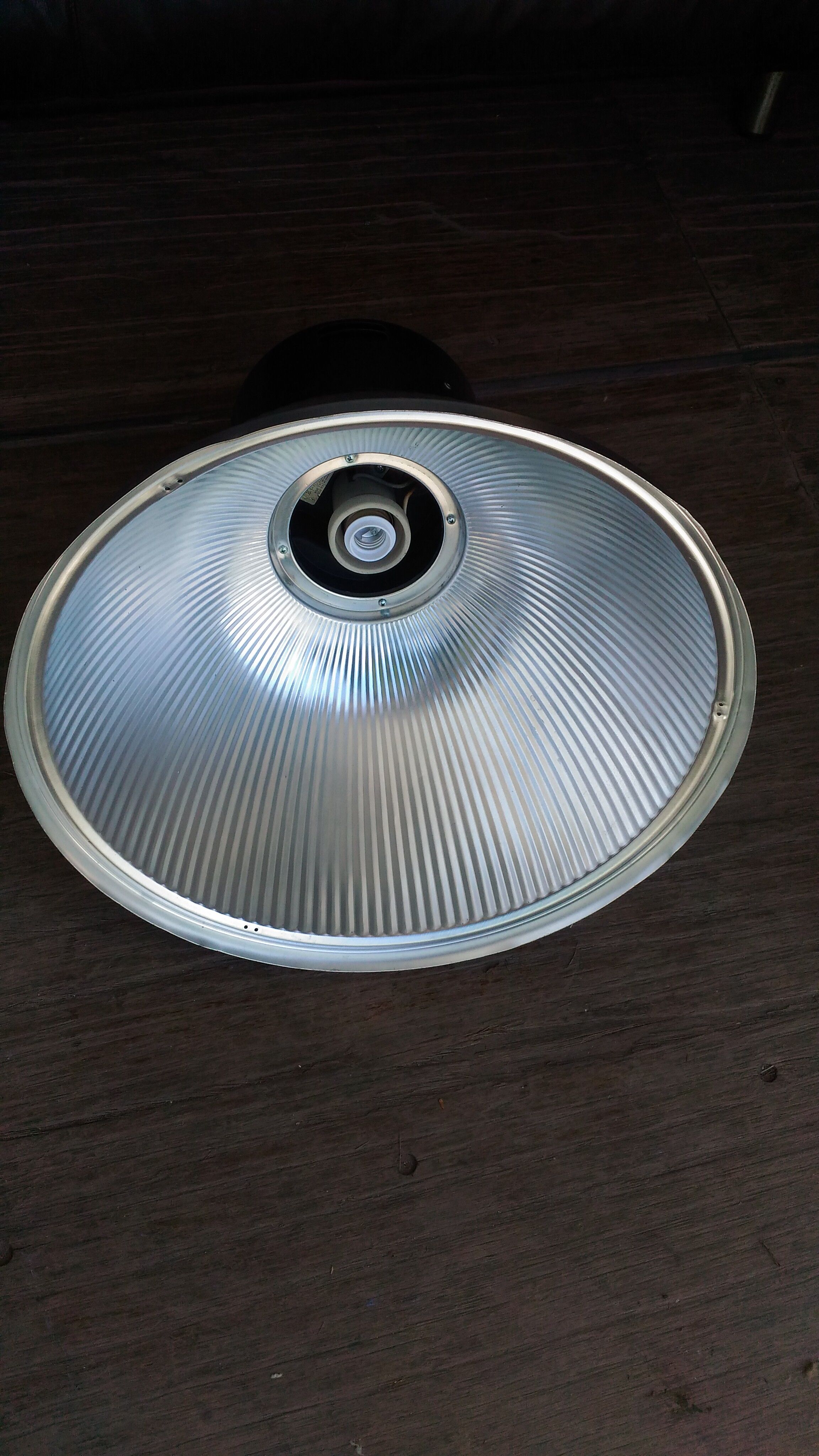 Factory workshop suspension