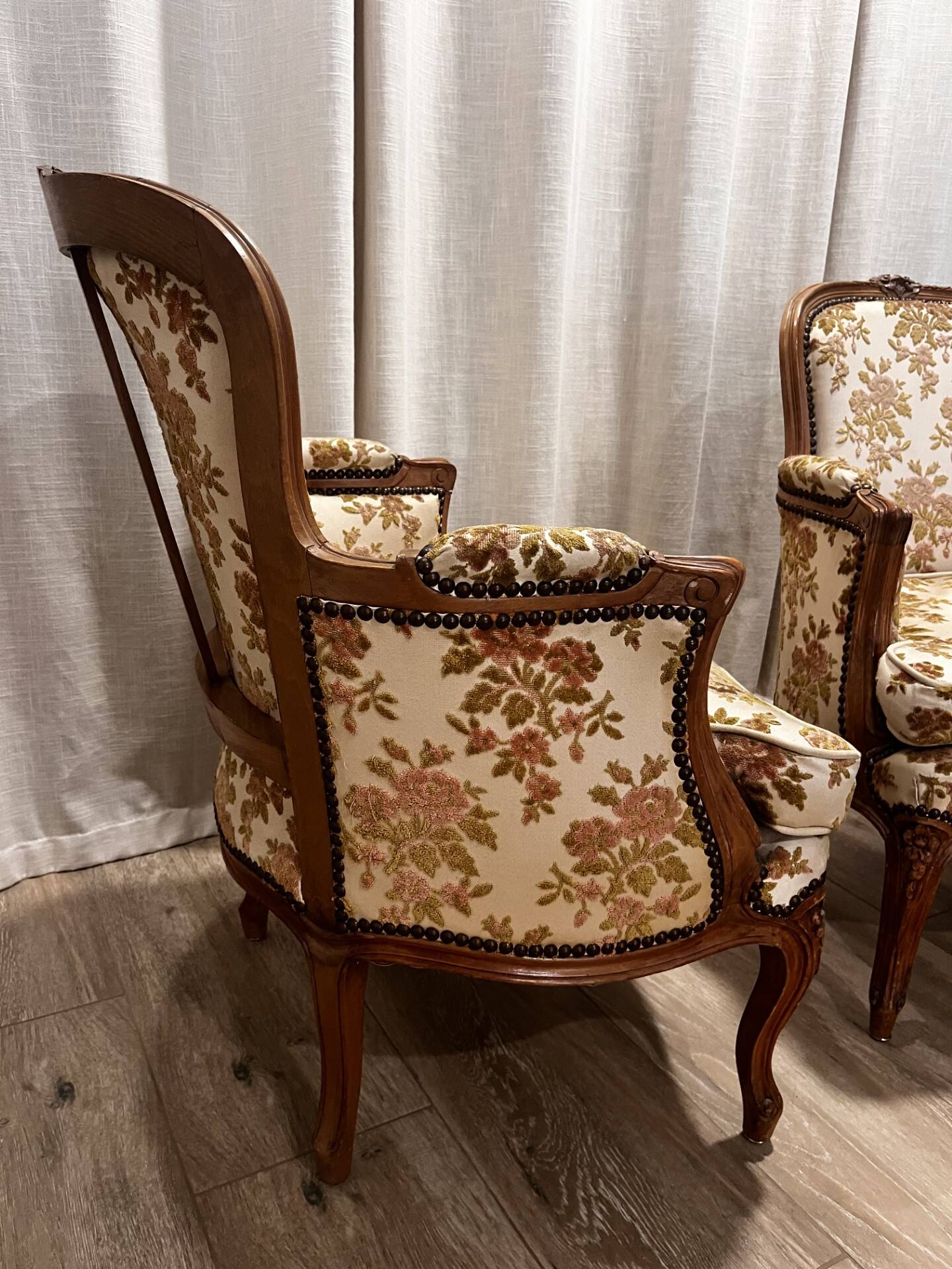 Pair of shepherdesses