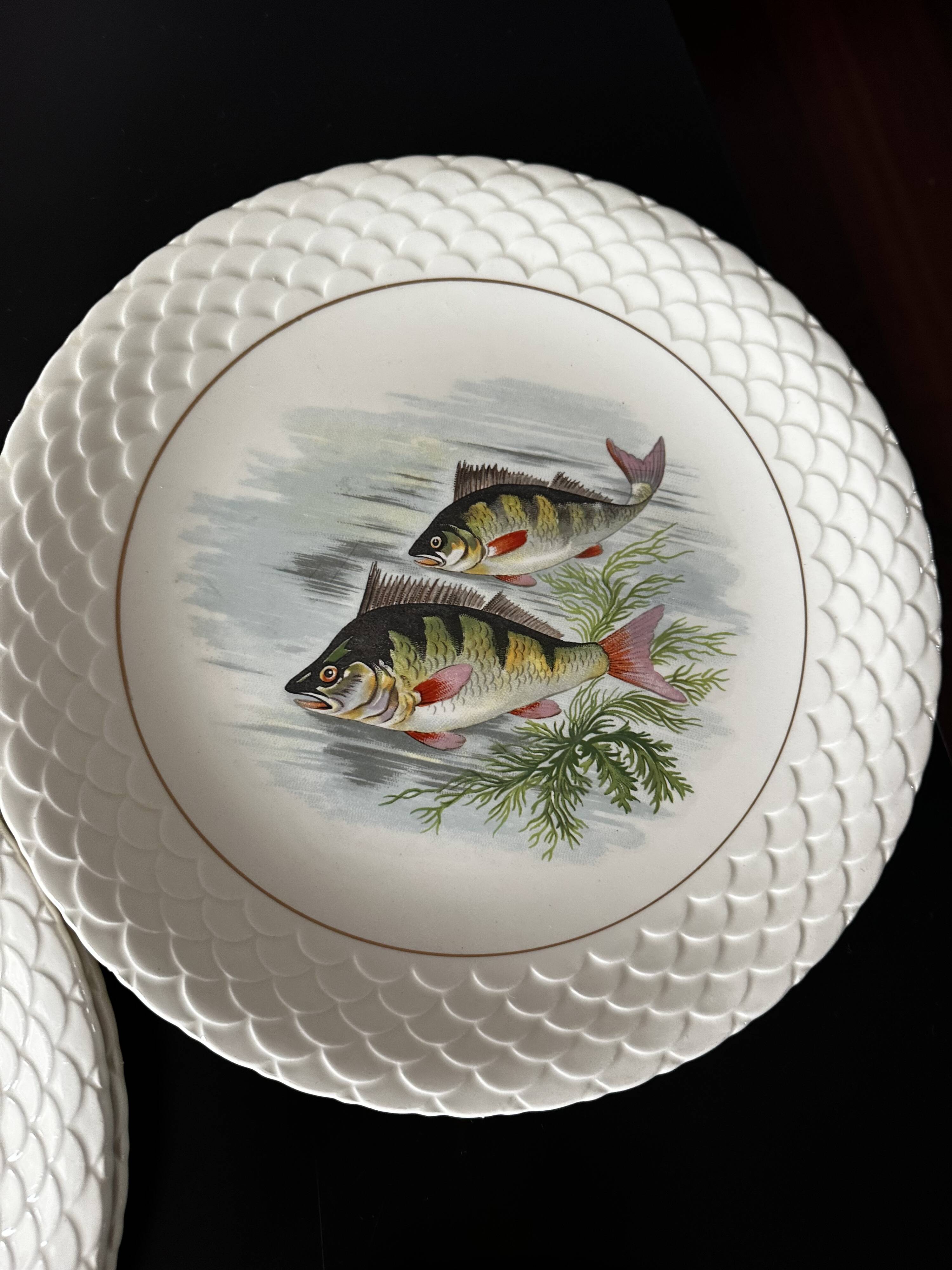 fish plates Gien