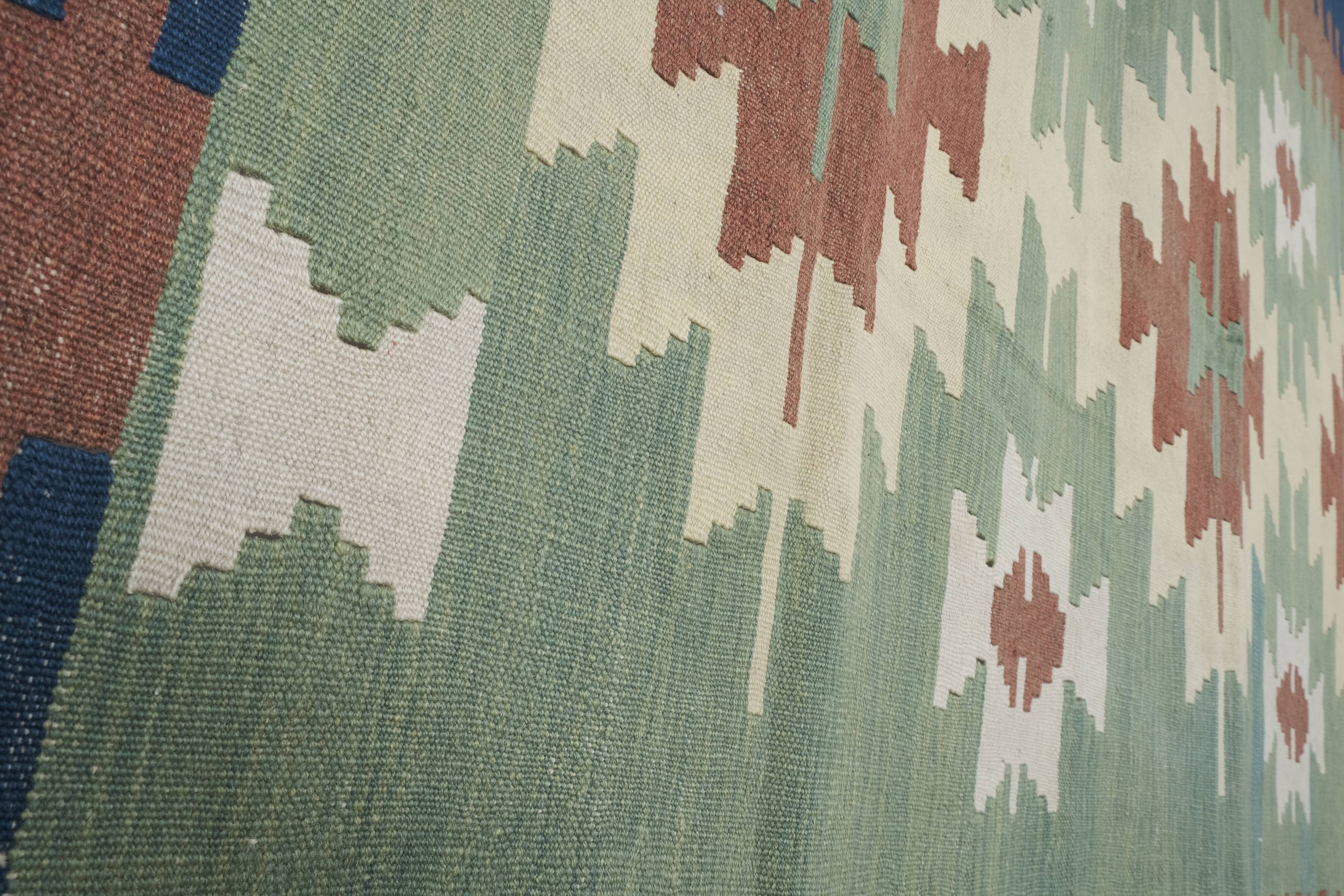 Rug 177x243 cm