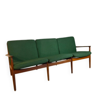 Vintage three-seater canapé by Svend Aage Eriksen for Glostrup Møbelfabrik – Danish design from the 1960s.