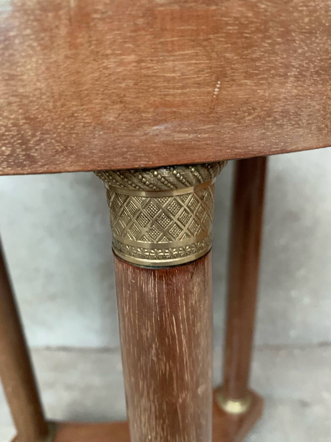 Empire pedestal table