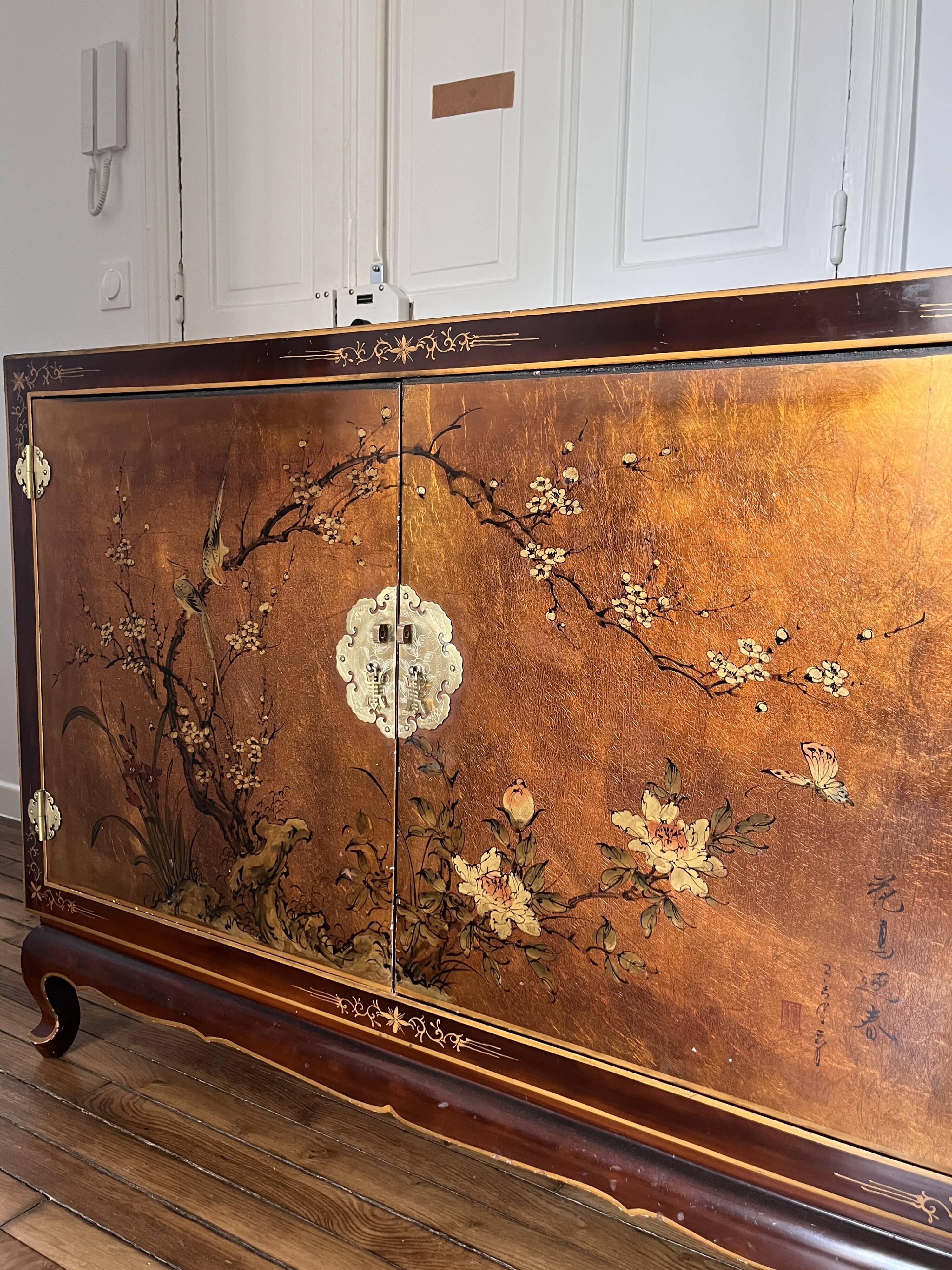 Grand buffet in vintage Hollywood Regency/Art Deco style – chinoiserie spirit.