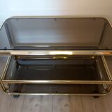 Mobile bar on wheels