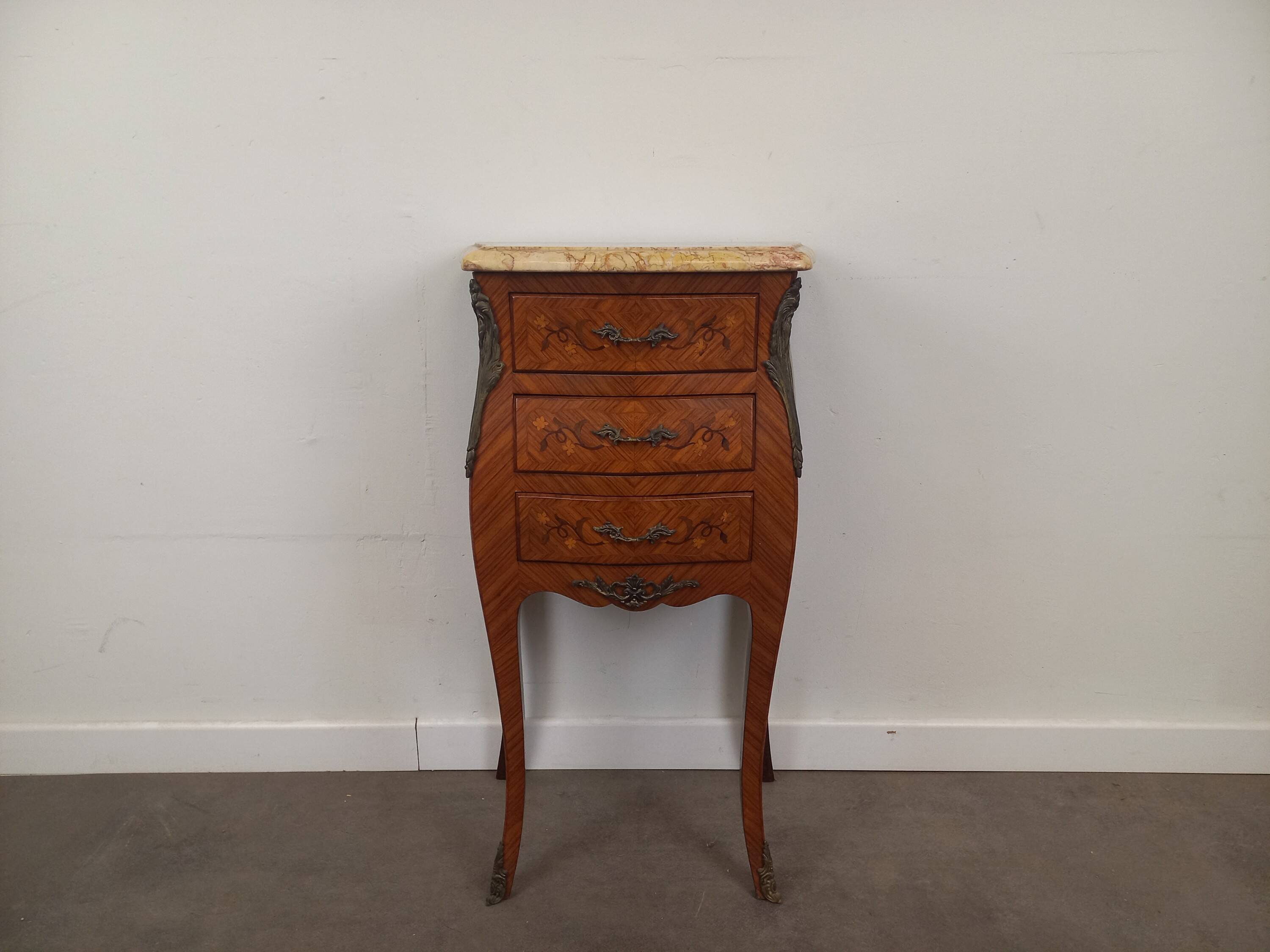 Chevet de style Louis XV
