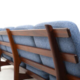 GE-236/4 in Teak by Hans J. Wegner for Getama 1960s