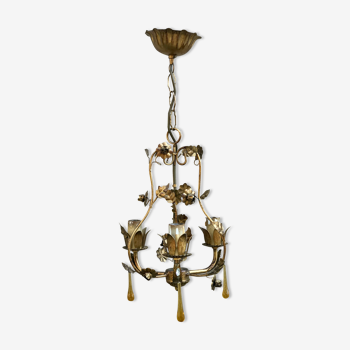 Golden flowering chandelier