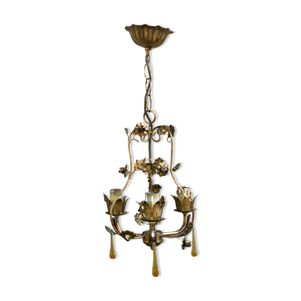 Golden flowering chandelier