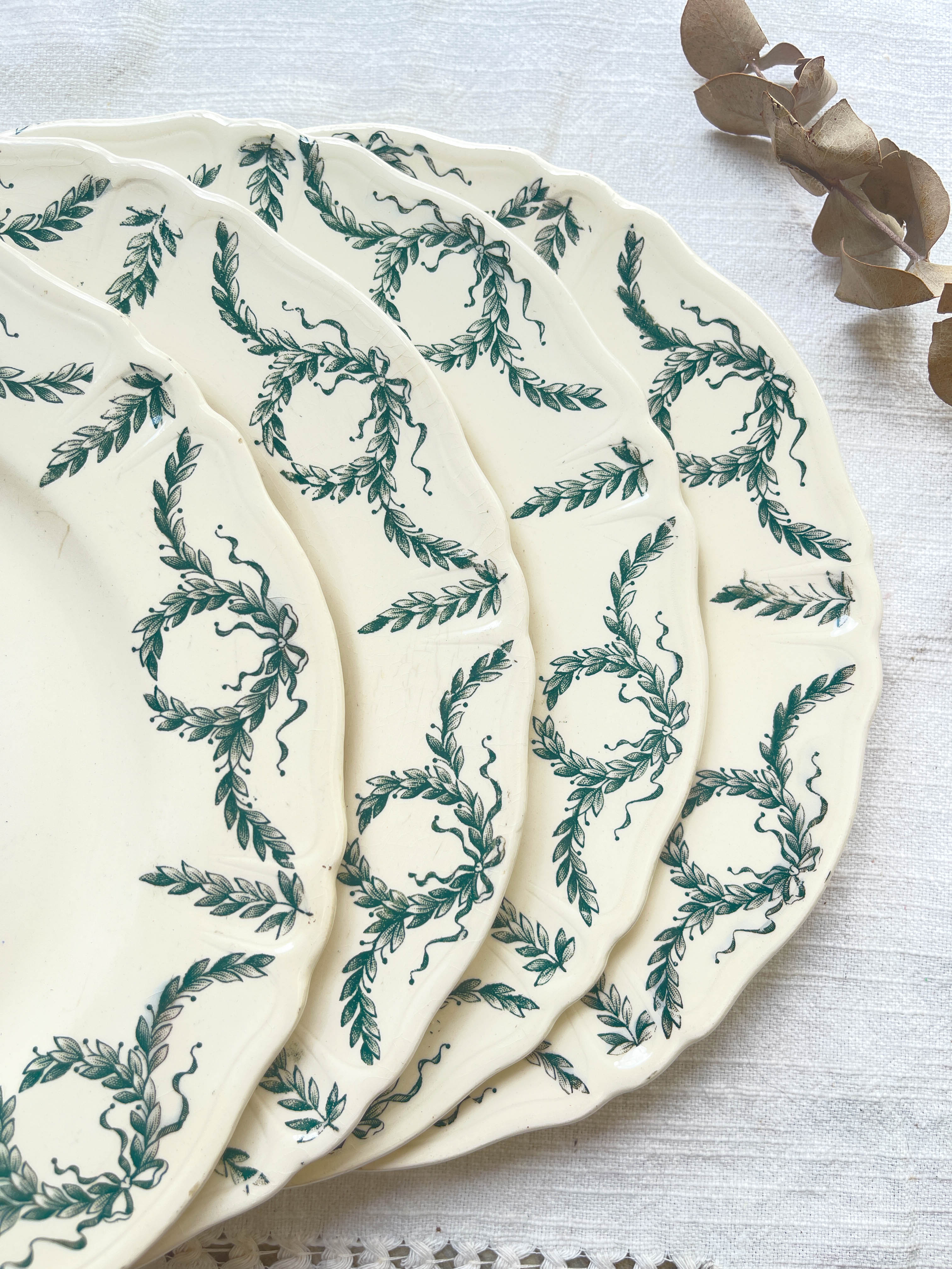 7 plates Terre de fer Longchamp model Villey