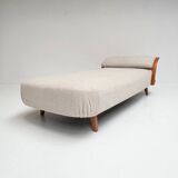 Lit de repos rembourré par Adolf Wrengler, années 1950