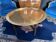 Table basse très grand plateau bronze décor ciselé 100 cm