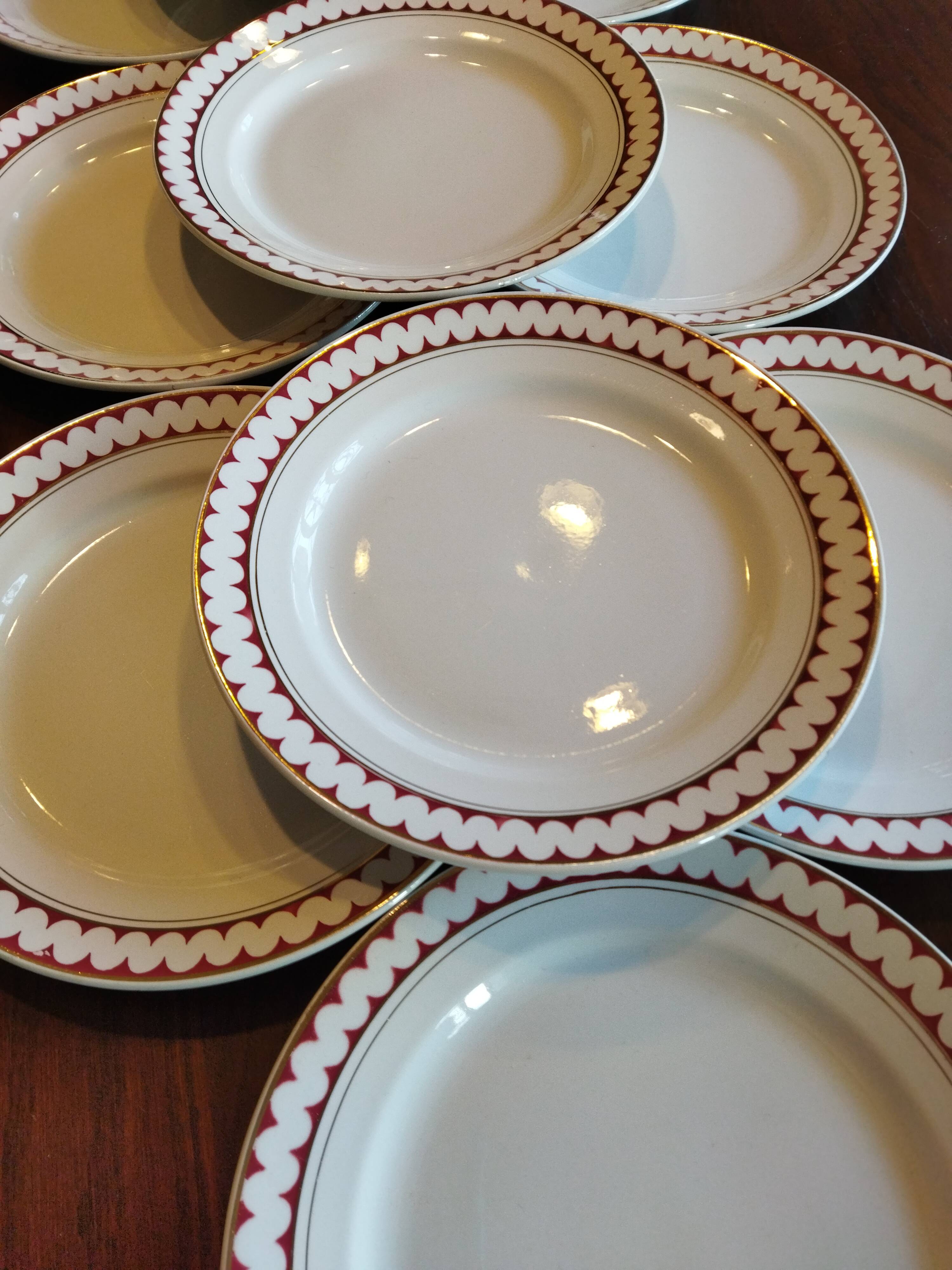 12 flat plates K&G Lunéville, Madrigal model