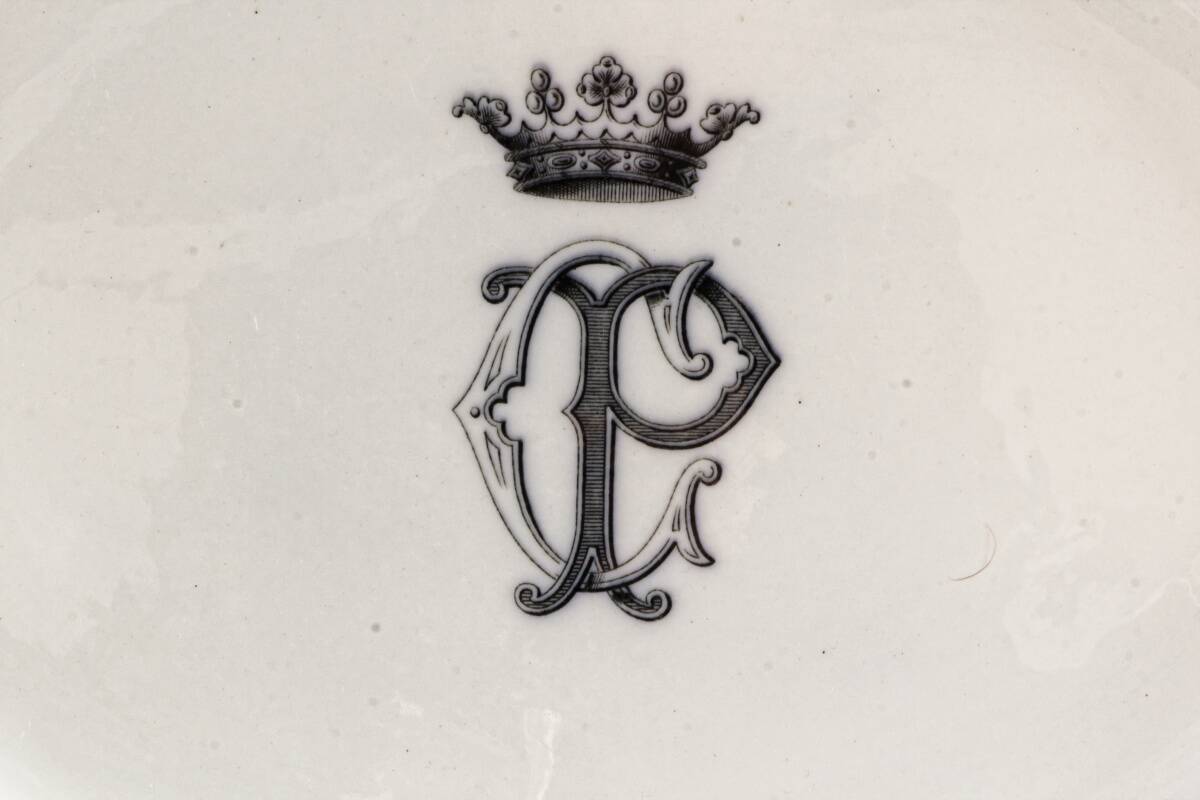 English earthenware service, CP monogram, ducal crown, 109 pieces