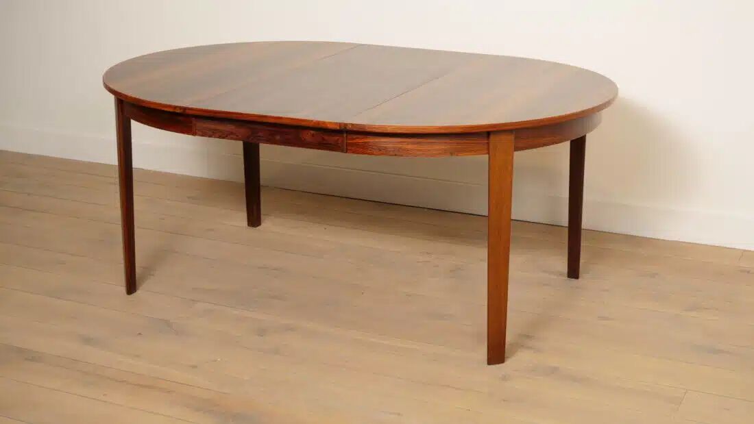 Vintage round dining table | extendable | Rosewood