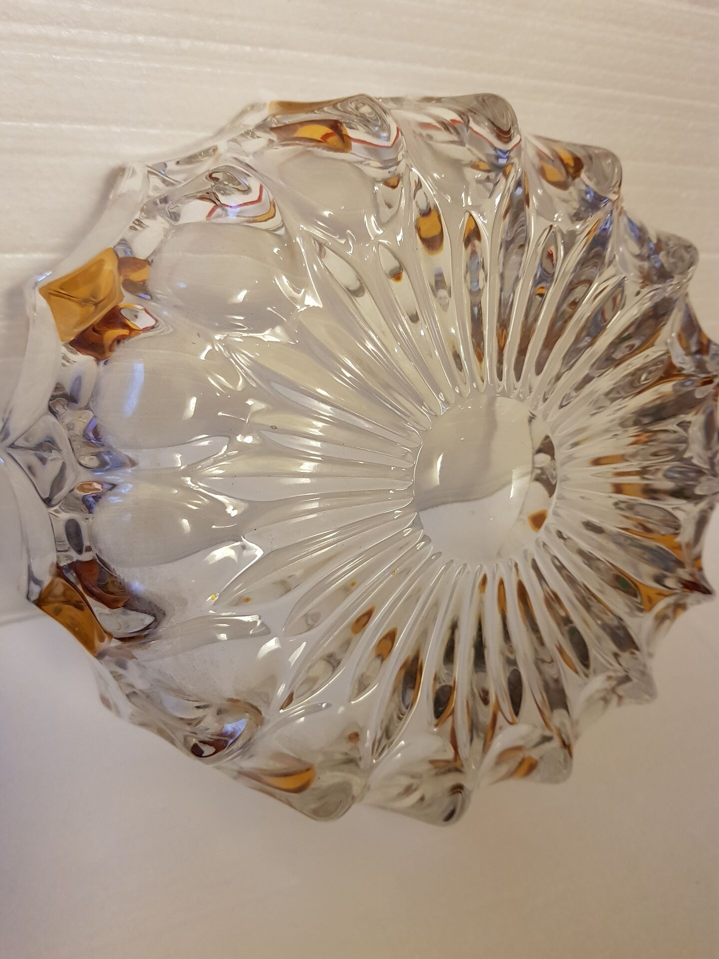 Lot  de 2 saladiers en cristal