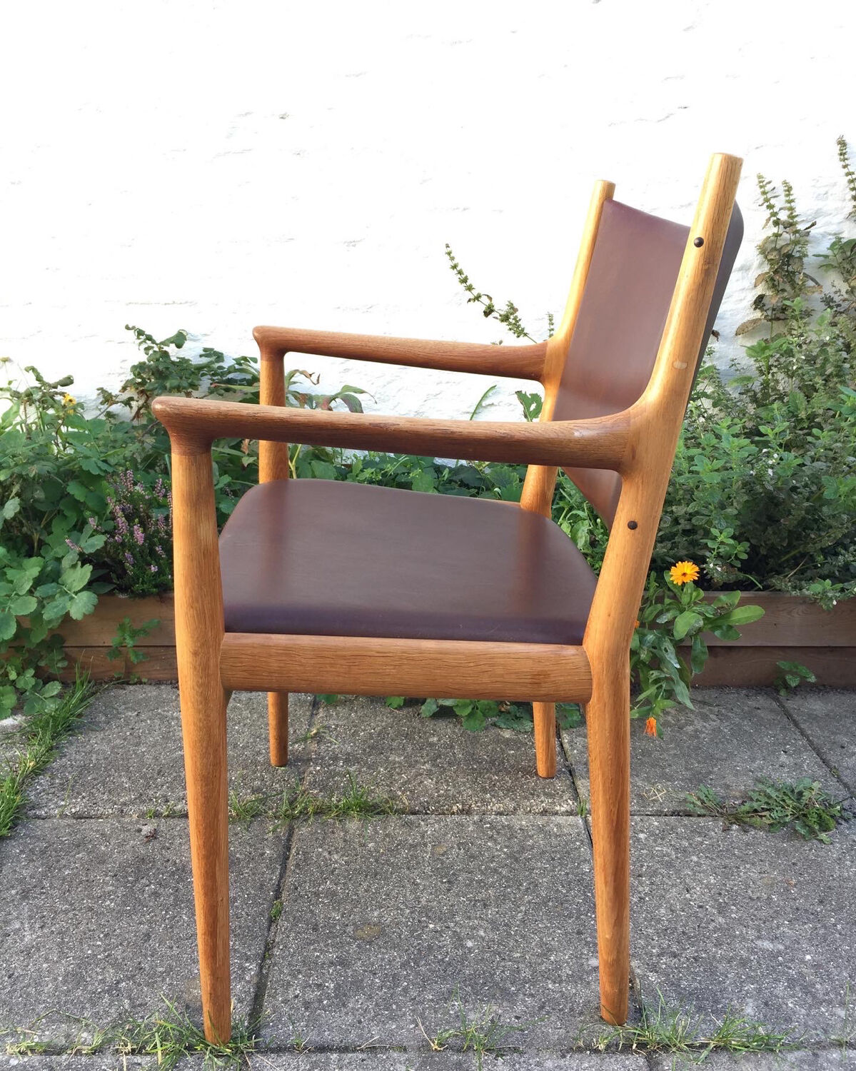 Wegner armchairs, model JH 513