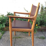 Wegner armchairs, model JH 513