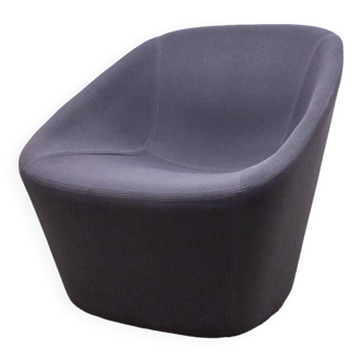 Fauteuil Log 366 de chez Pedrali en tissu Gris Anthracite