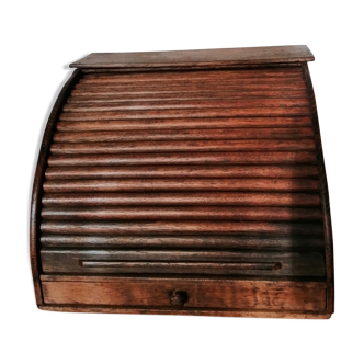 Wooden curtain binder