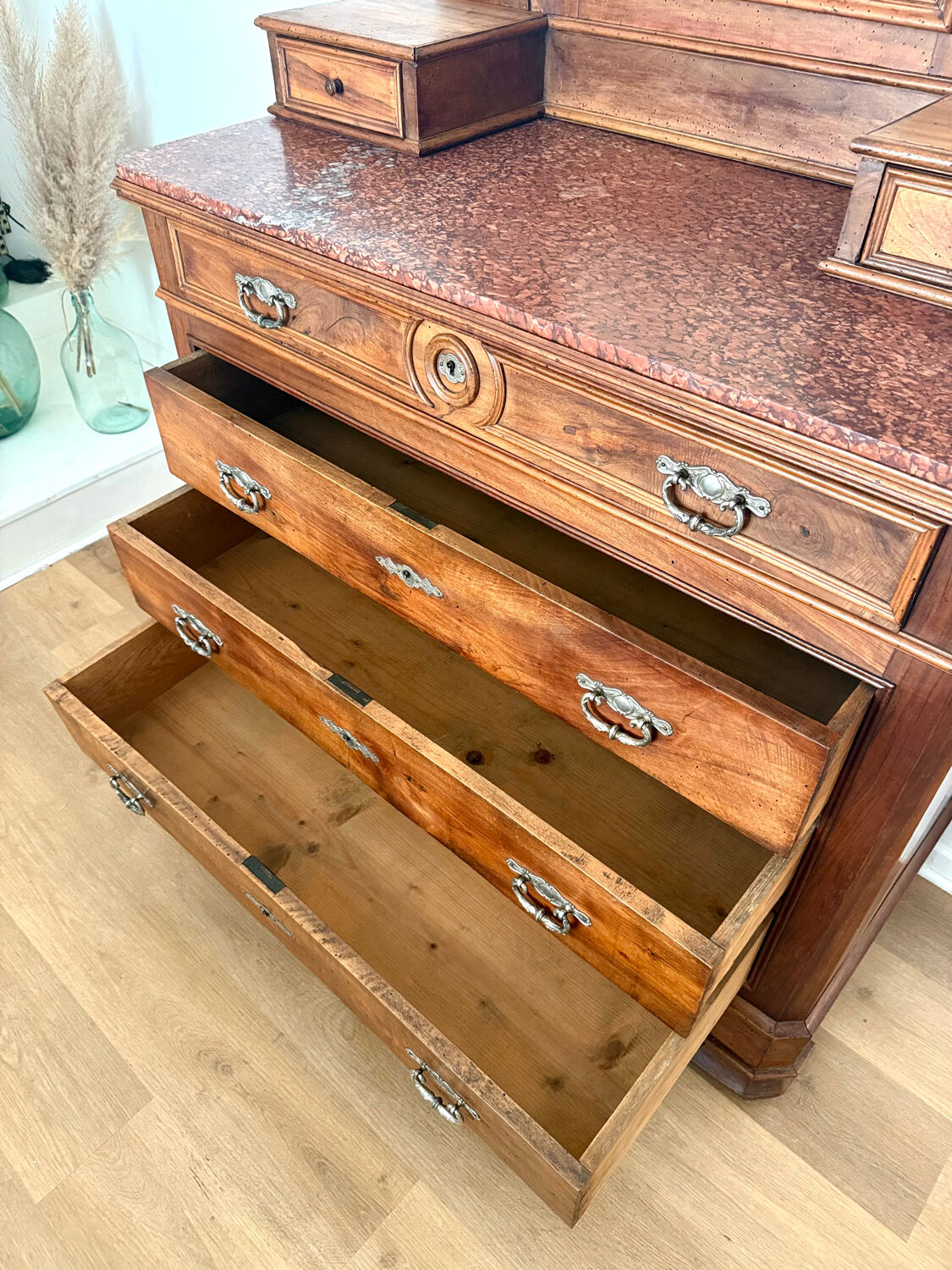 Louis-Philippe walnut commode with marble top and pediment mirror –
