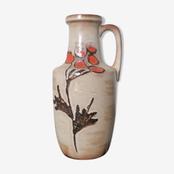 Sandstone vase with abstract flowers