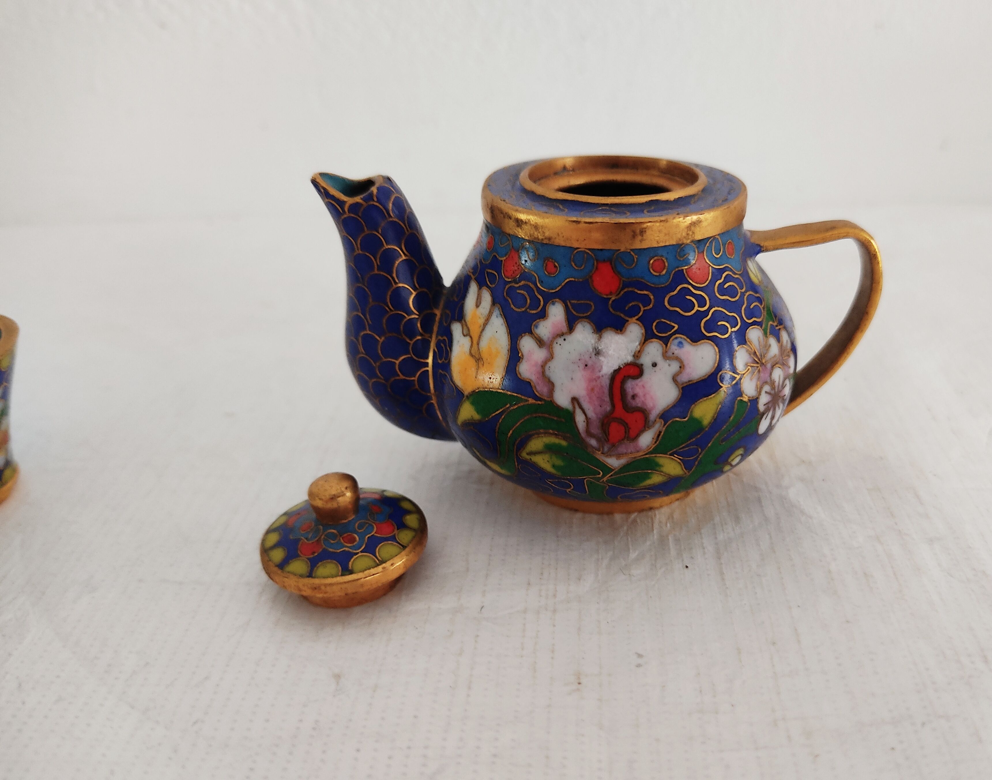 China miniature tea service enamels partitioned