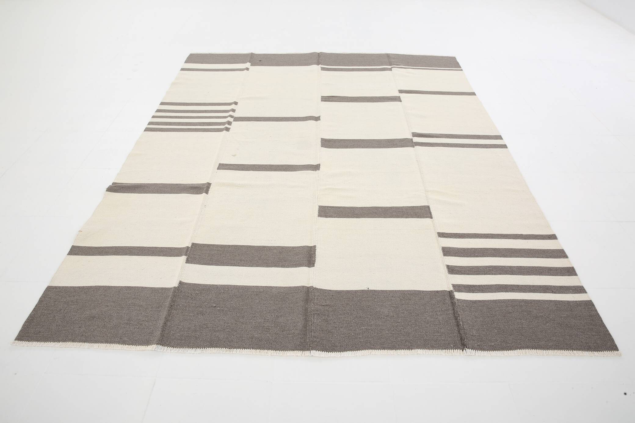 7x9 Grey & Beige Anatolian Flatweave Kilim Rug, 225x276 Cm