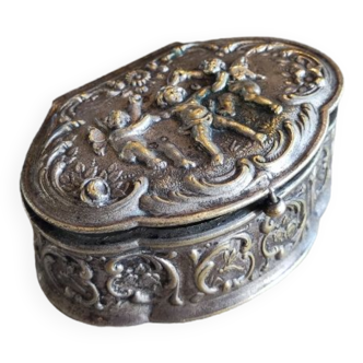 Boîte à bijoux lyonnaise.
