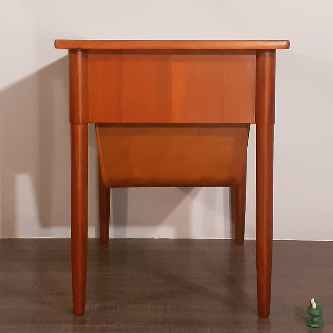 Pair of bedside tables "pelicans" in teak, norwegian 1960s