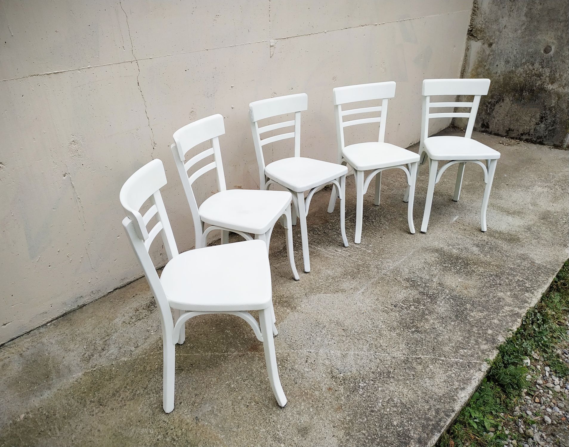 Series of 5 Baumann bistro chairs